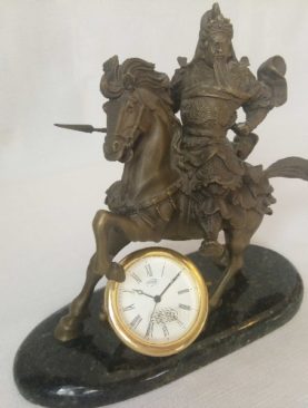 Всадник с часами